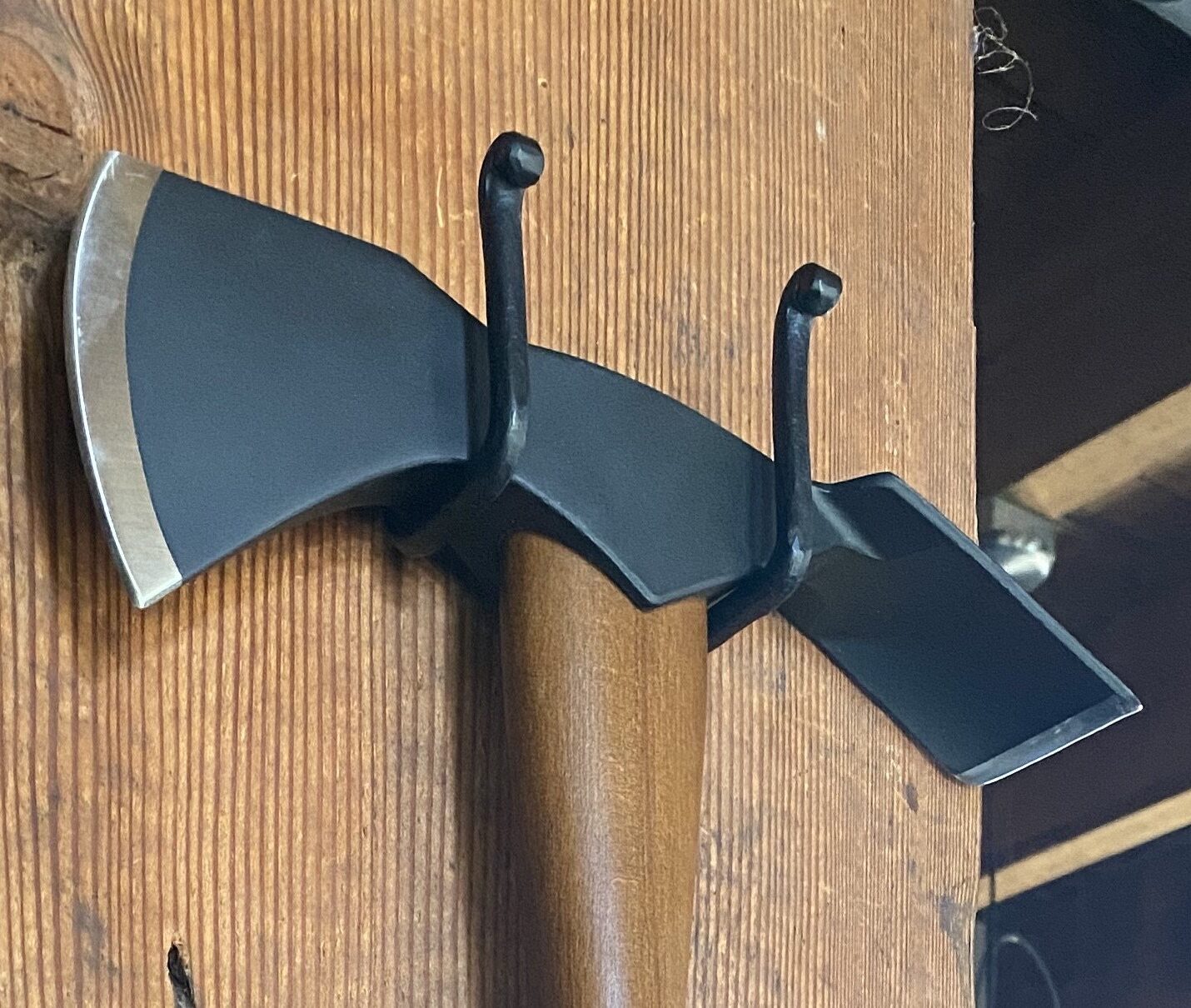 Tyroll Original Axe Mount & Hatcheteer - Image 1